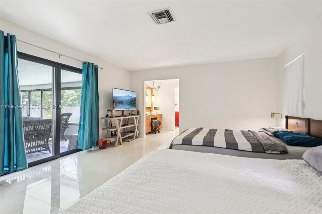 314 NE 85th St , El Portal, FL 33138 Photo