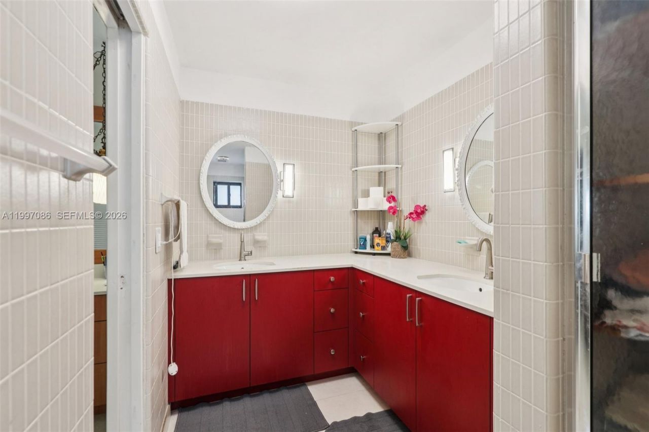 314 NE 85th St , El Portal, FL 33138 Photo