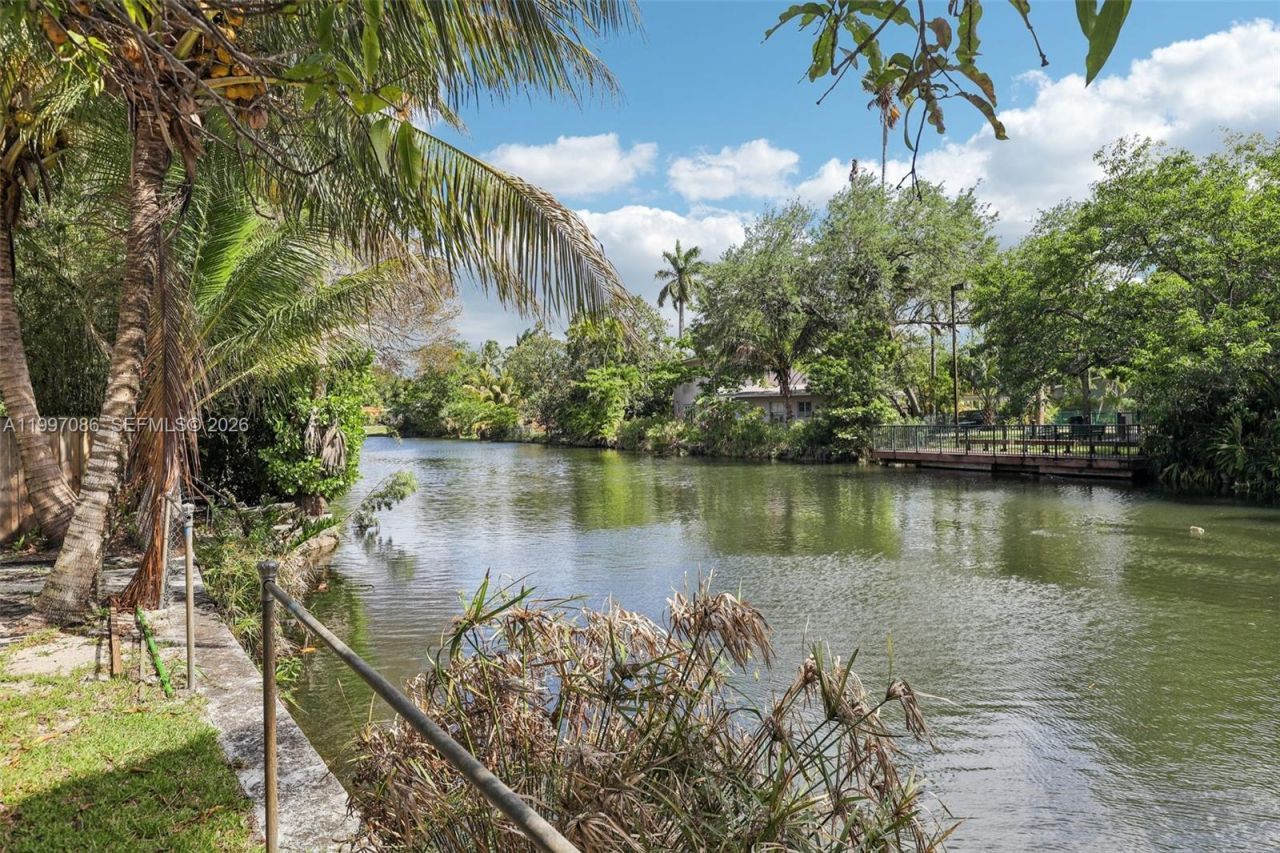 314 NE 85th St , El Portal, FL 33138 Photo