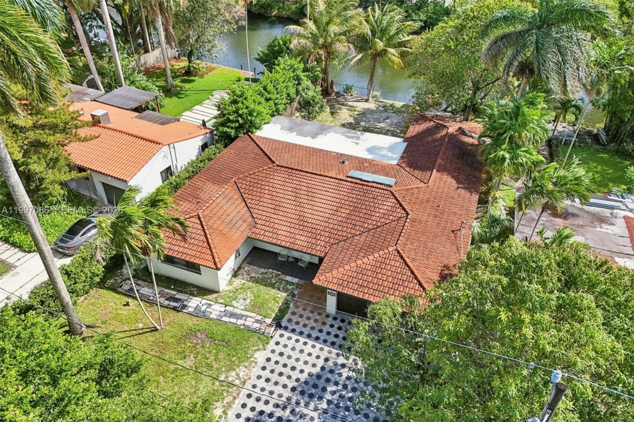 314 NE 85th St , El Portal, FL 33138 Photo