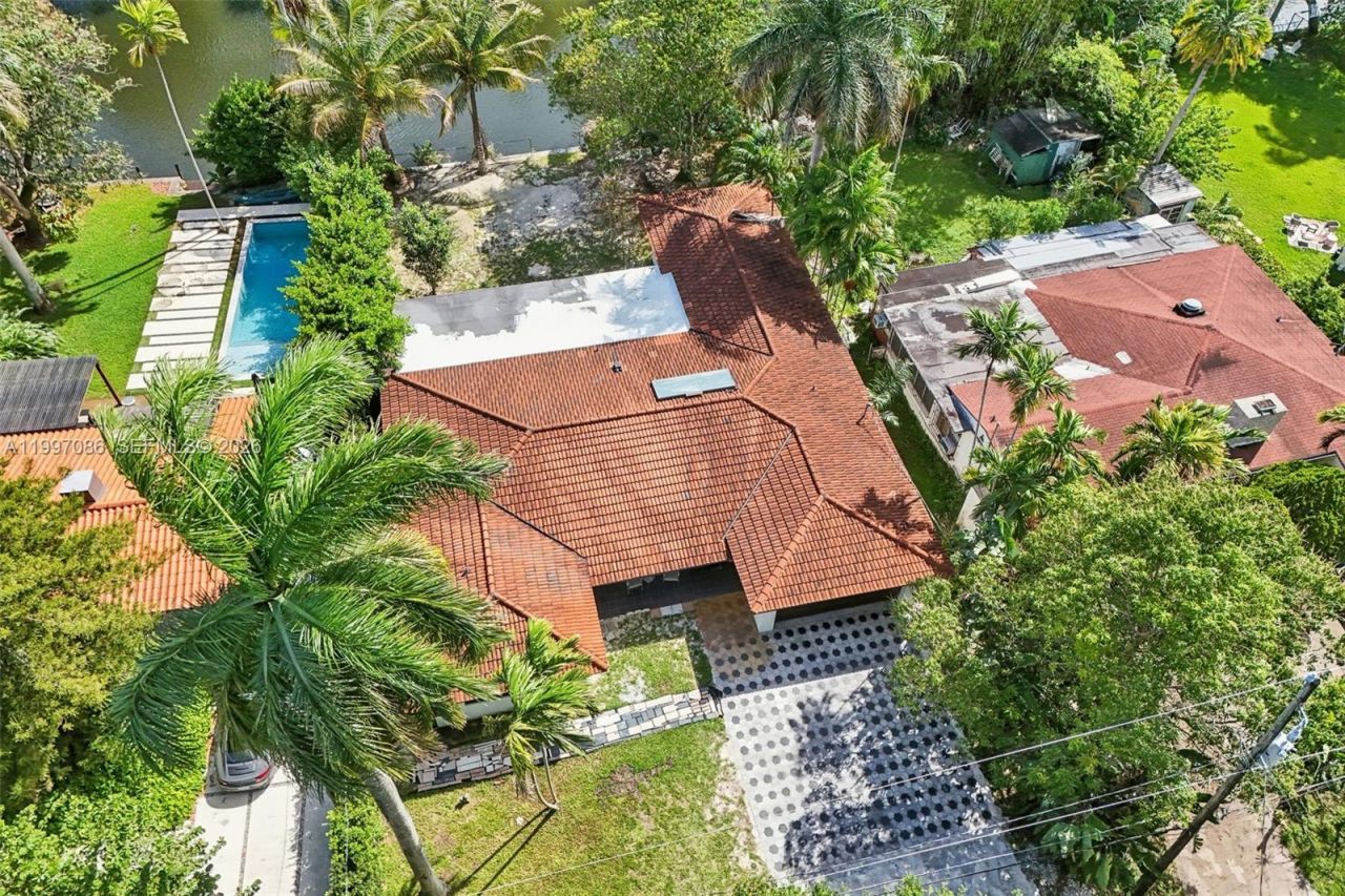 314 NE 85th St , El Portal, FL 33138 Photo