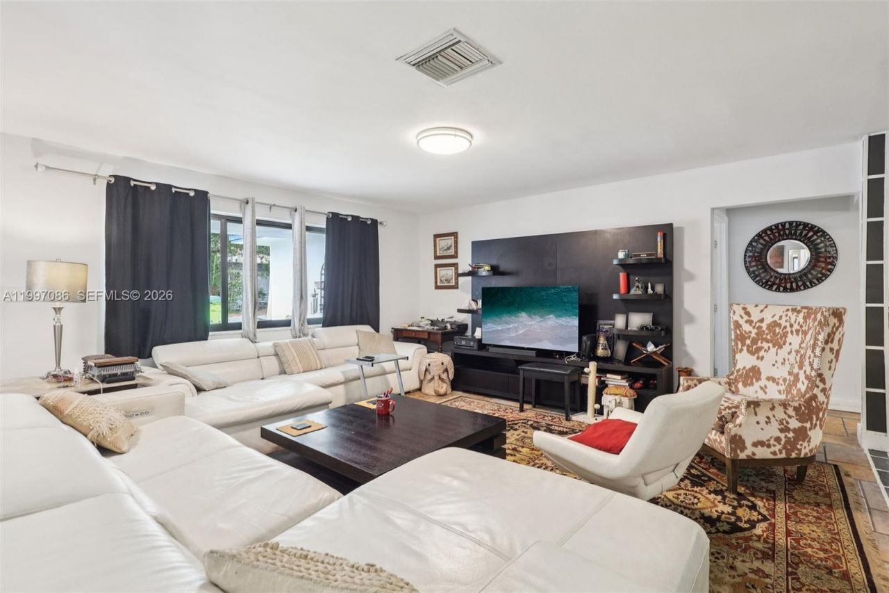 314 NE 85th St , El Portal, FL 33138 Photo