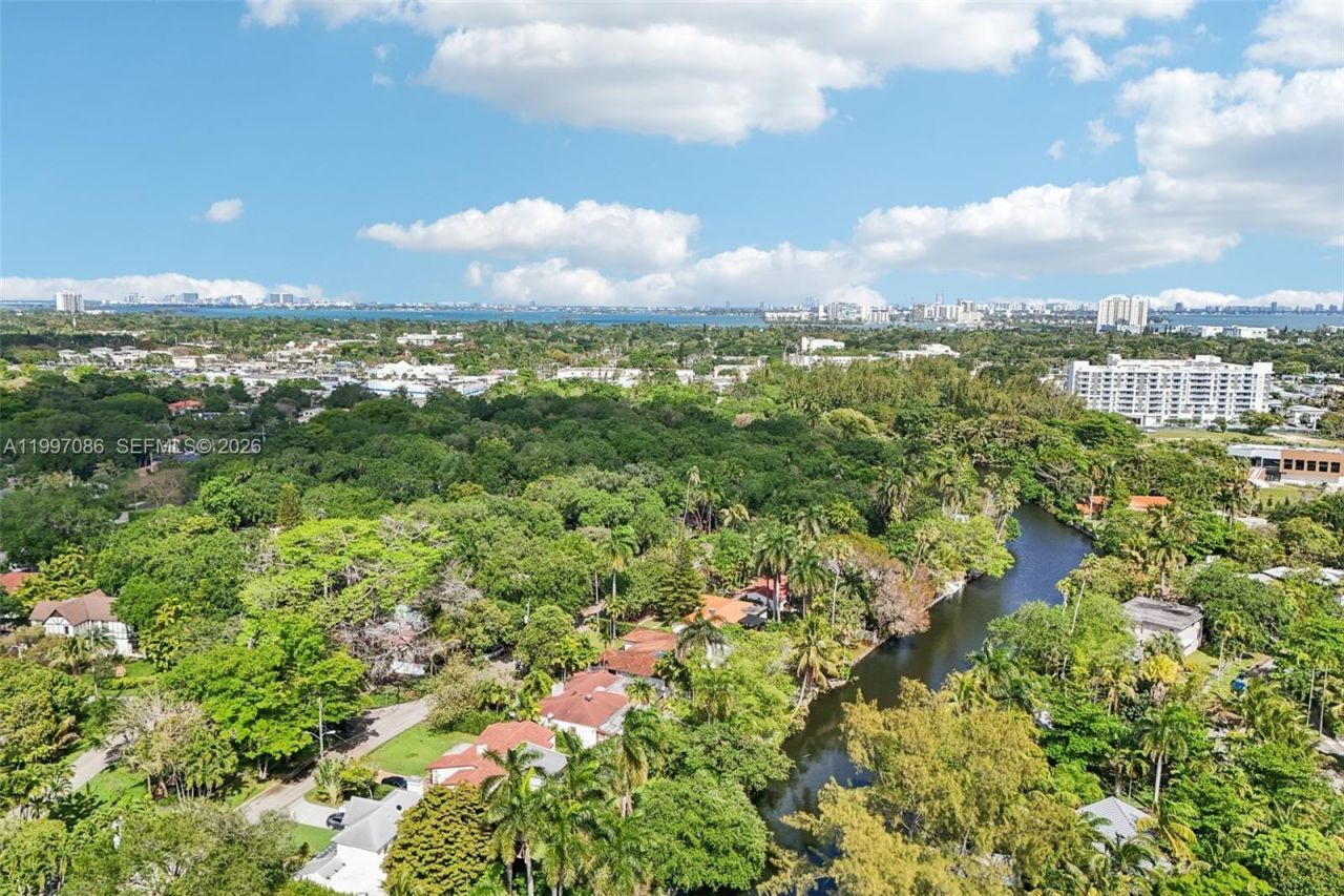 314 NE 85th St , El Portal, FL 33138 Photo