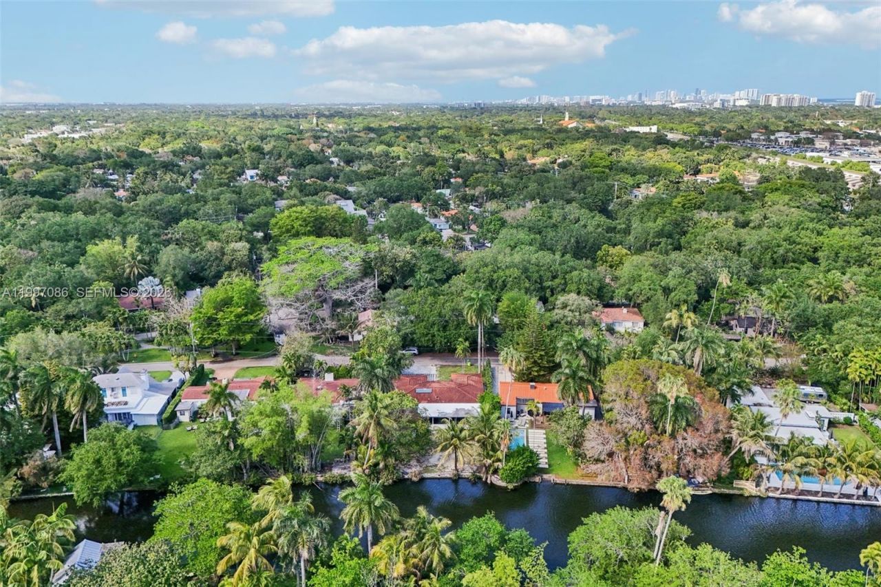 314 NE 85th St , El Portal, FL 33138 Photo