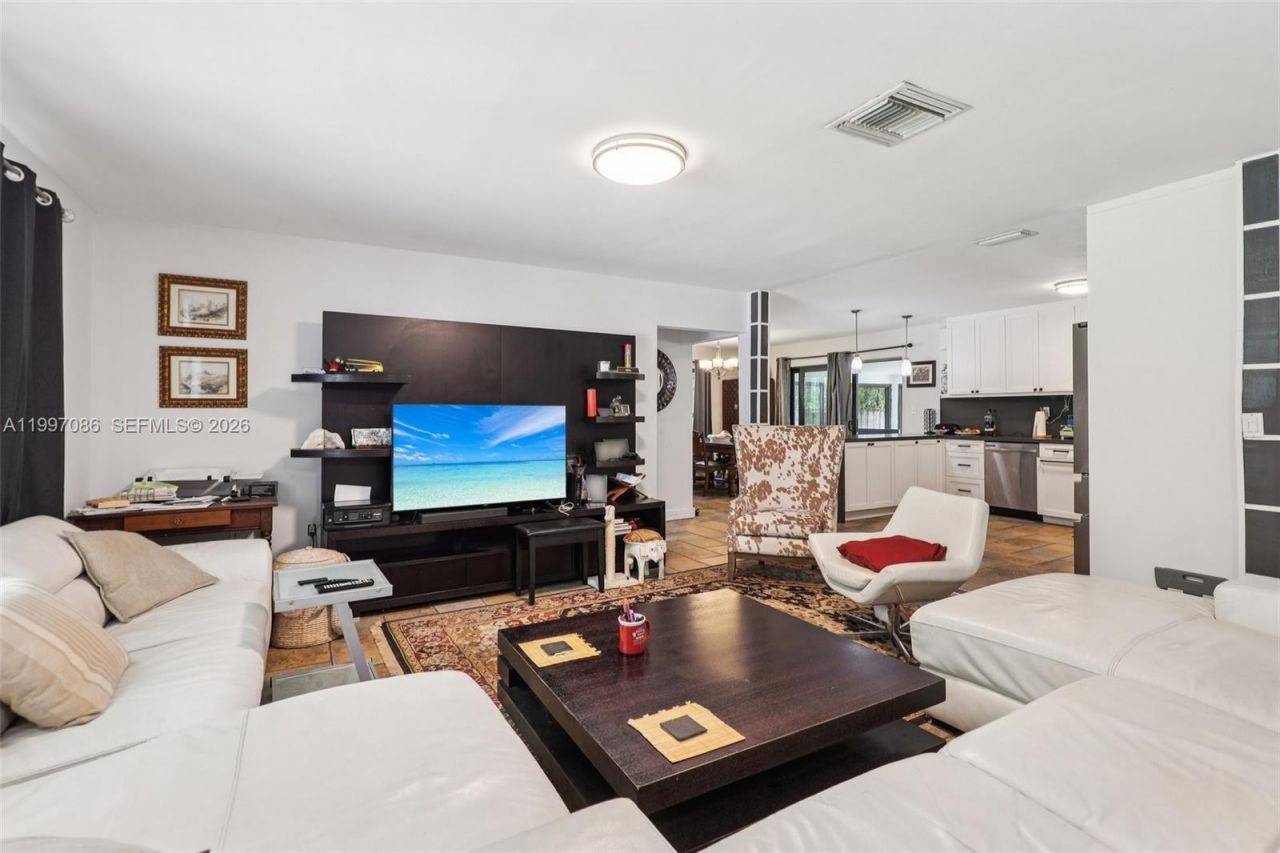 314 NE 85th St , El Portal, FL 33138 Photo