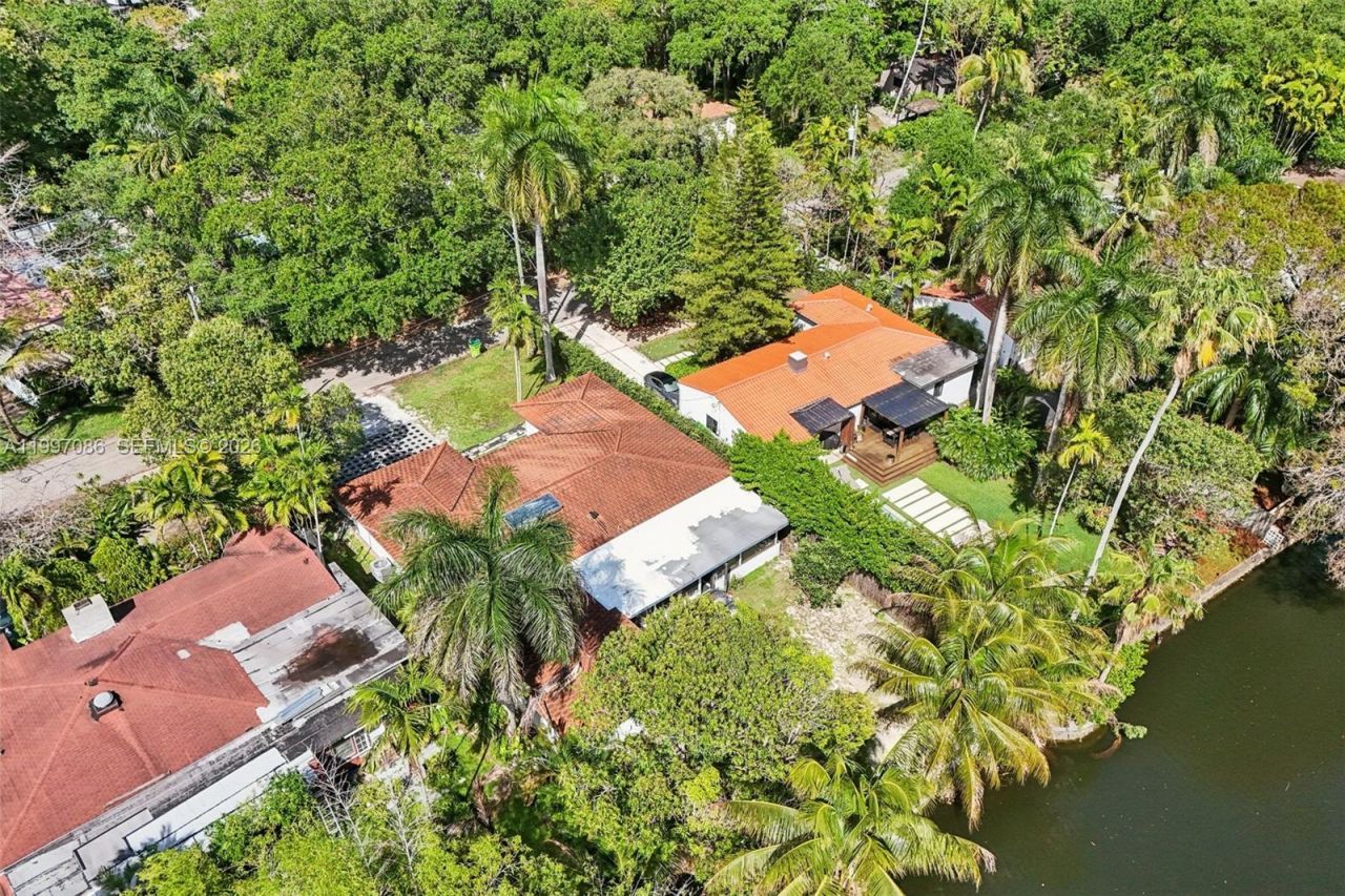 314 NE 85th St , El Portal, FL 33138 Photo