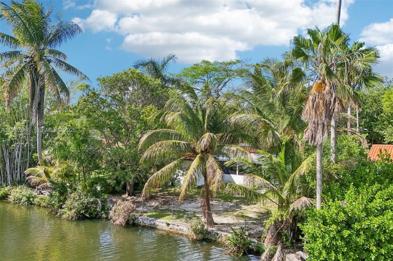 314 NE 85th St , El Portal, FL 33138 Photo