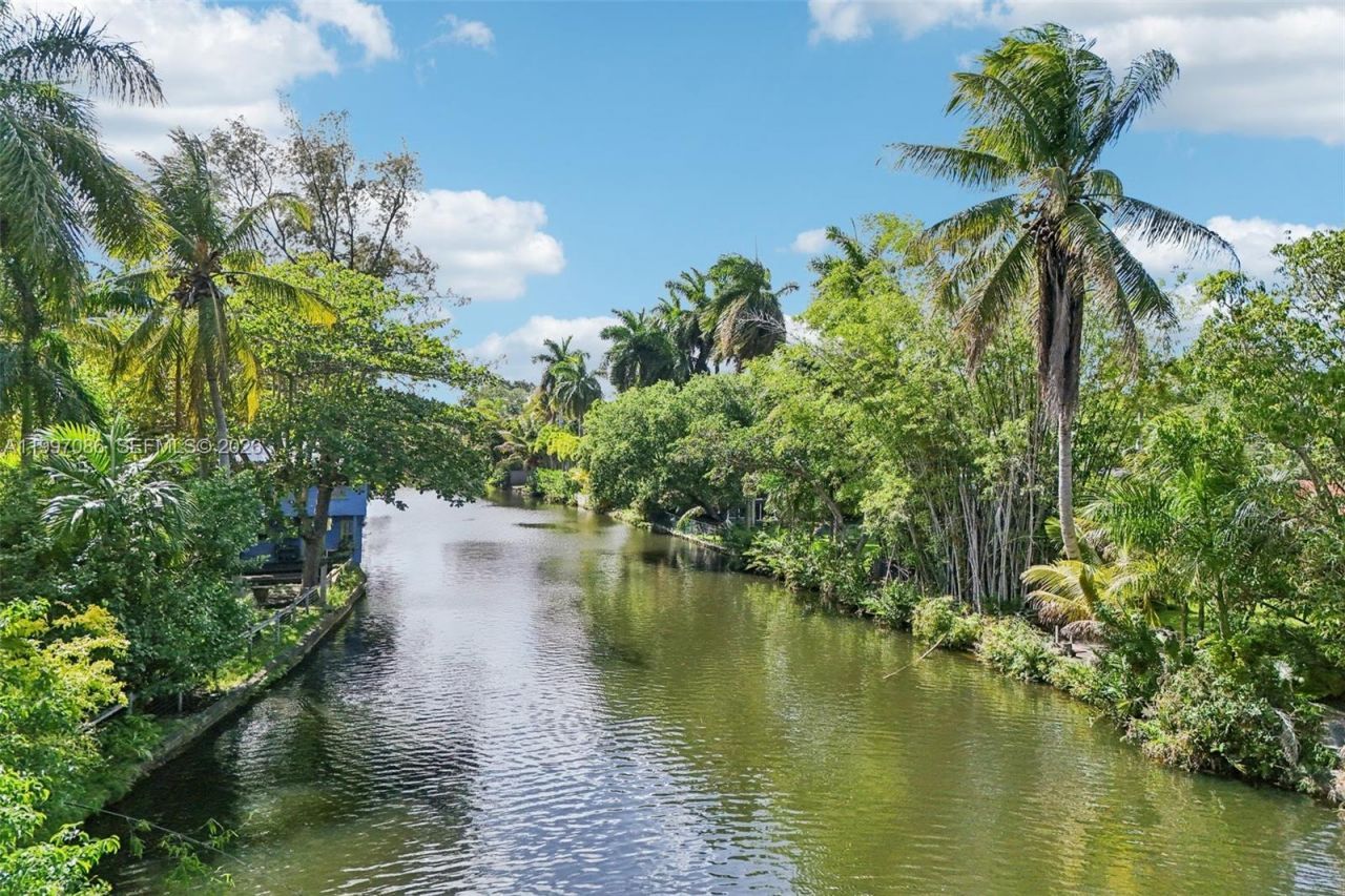 314 NE 85th St , El Portal, FL 33138 Photo