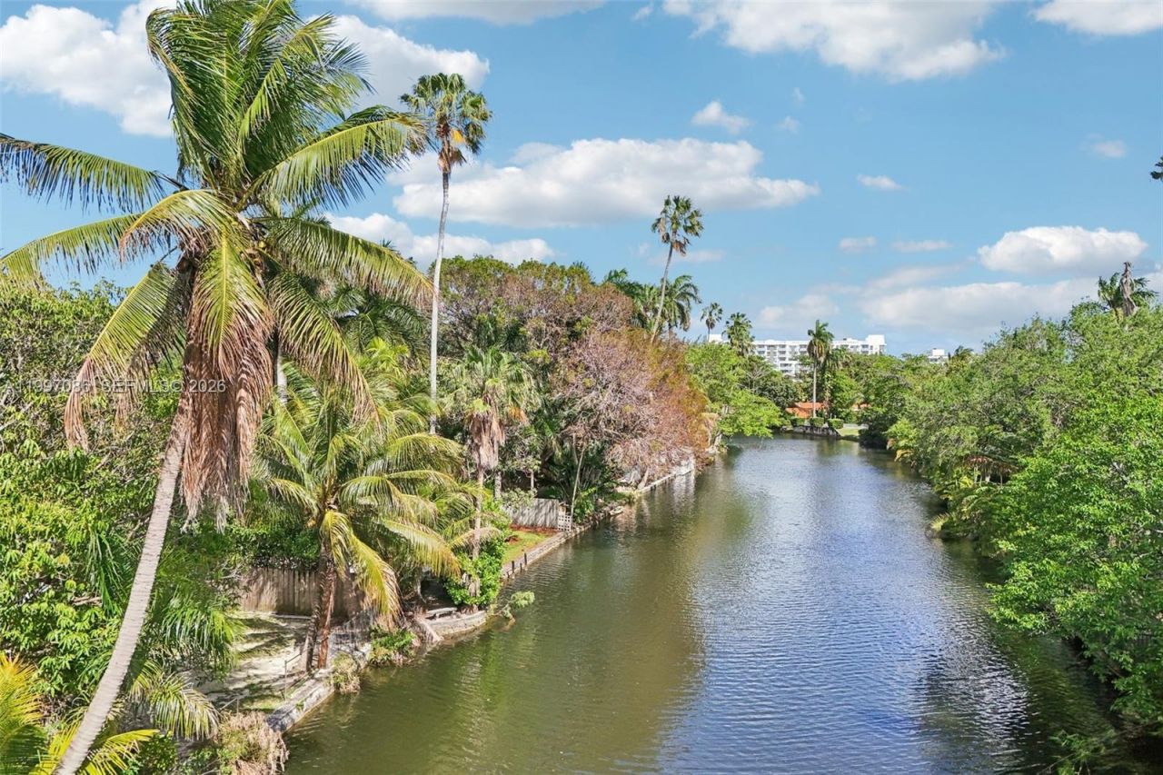 314 NE 85th St , El Portal, FL 33138 Photo