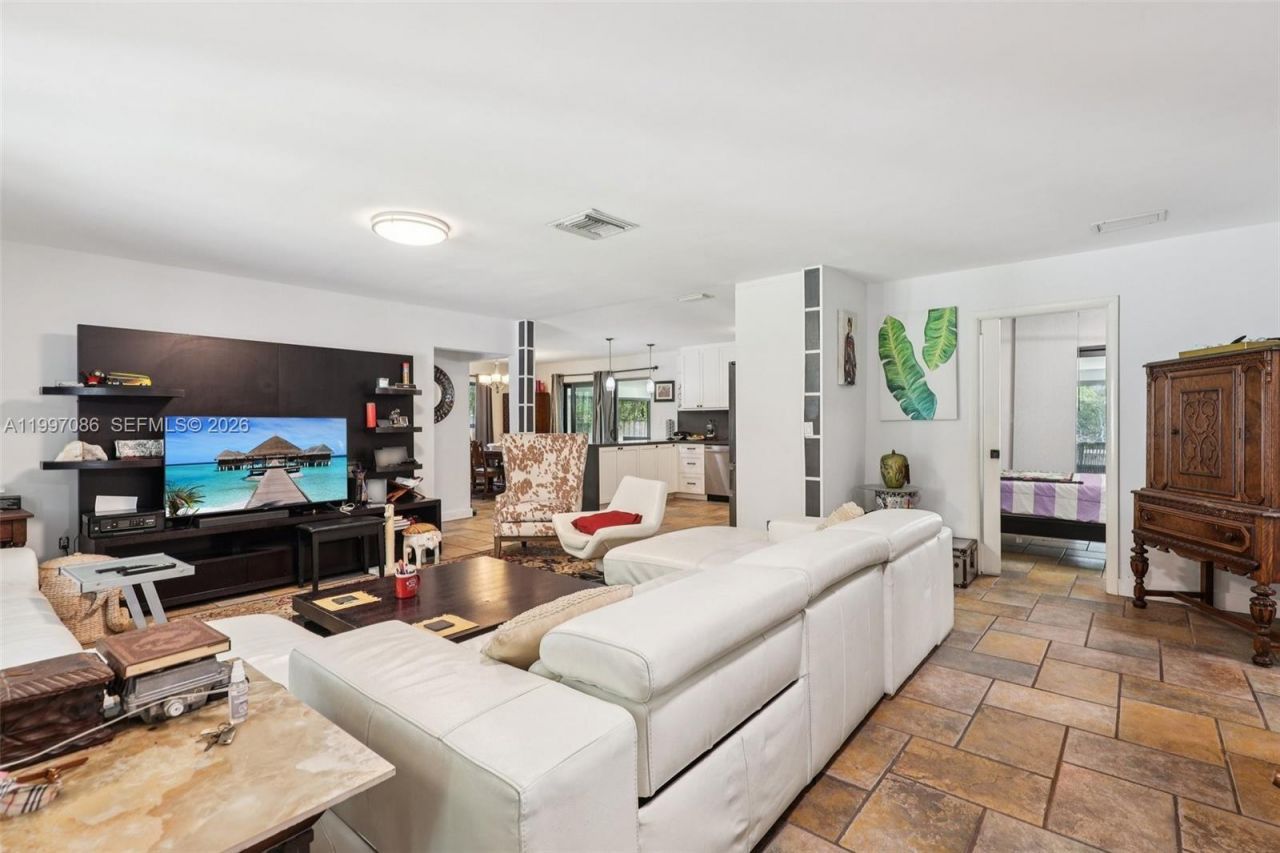 314 NE 85th St , El Portal, FL 33138 Photo