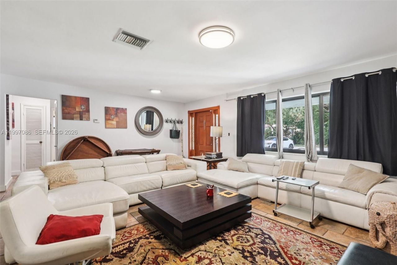 314 NE 85th St , El Portal, FL 33138 Photo