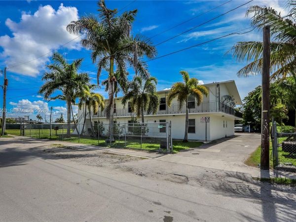 525 SW 1st Ave, Homestead, FL 33030