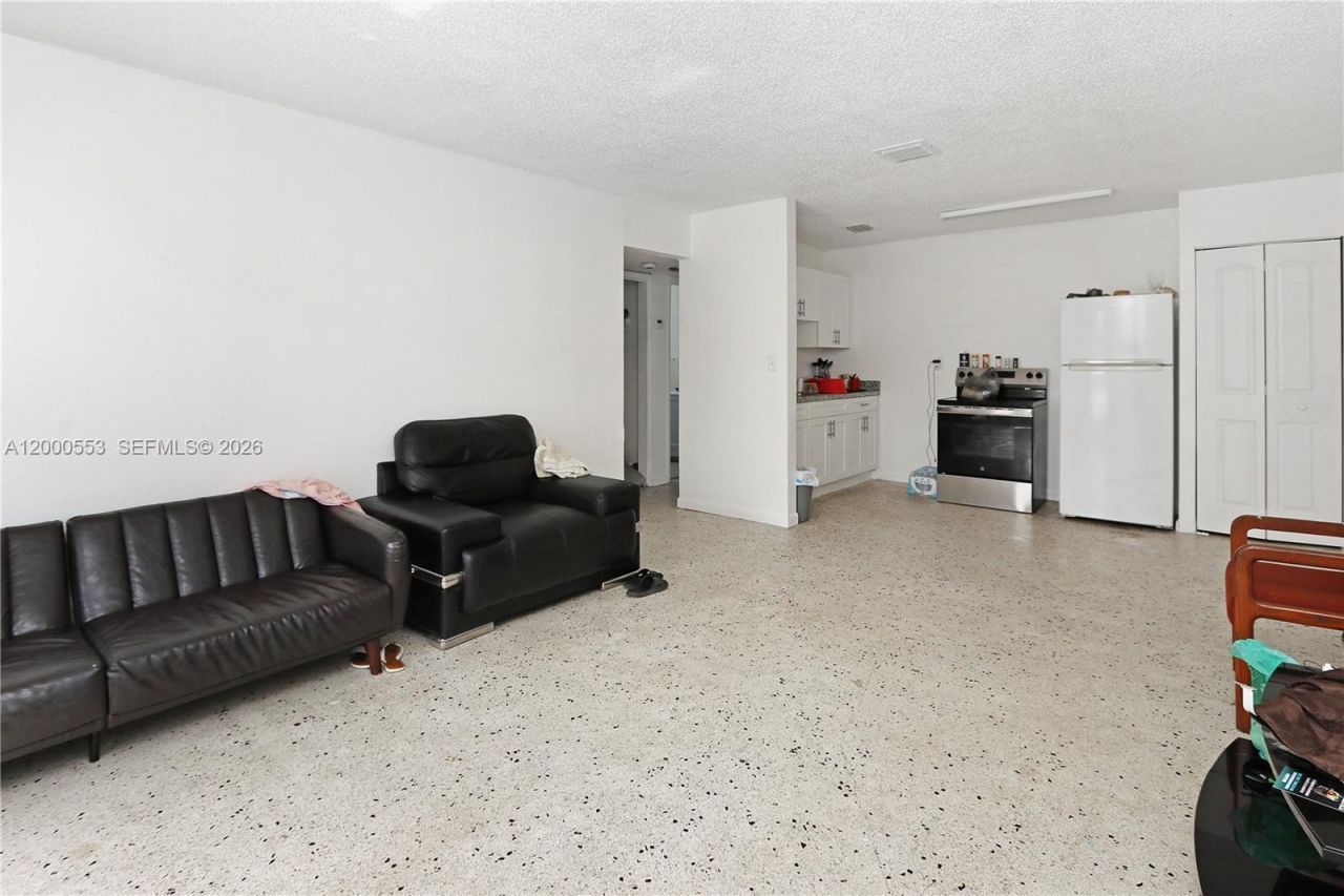 525 SW 1st Ave, Homestead, FL 33030 Photo