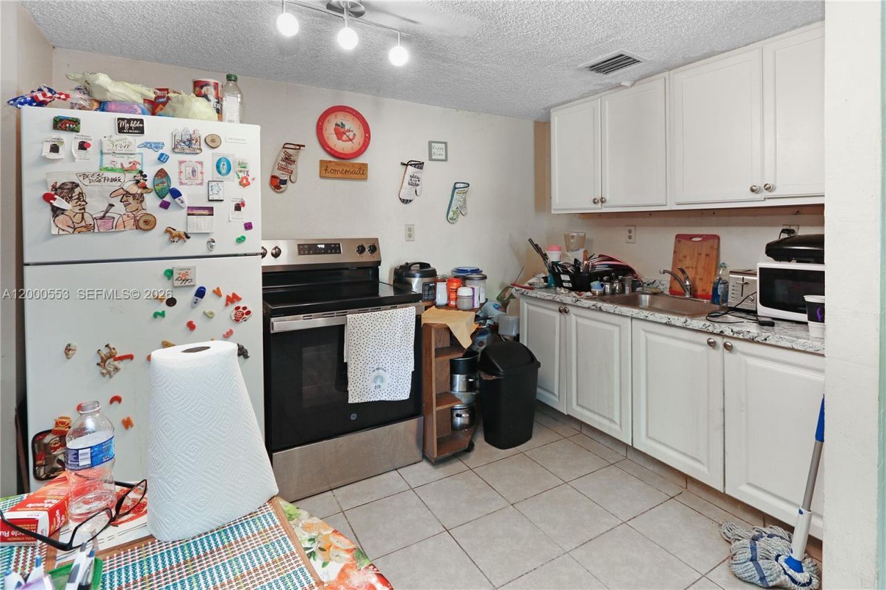 525 SW 1st Ave, Homestead, FL 33030 Photo