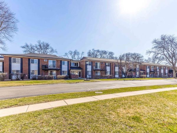 2407 E Brandenberry Court , Unit 2K, Arlington Heights, IL 60004