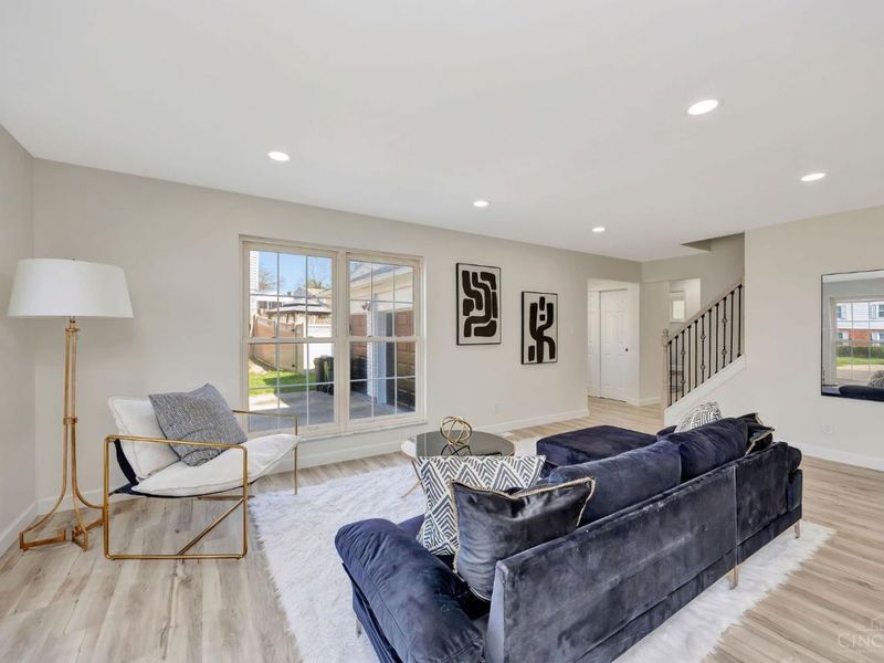 1073 Peachtree Court, Mount Healthy, OH 45231 Photo 11