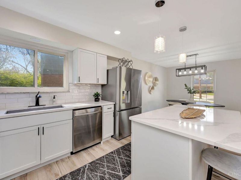 1073 Peachtree Court, Mount Healthy, OH 45231 Photo 4