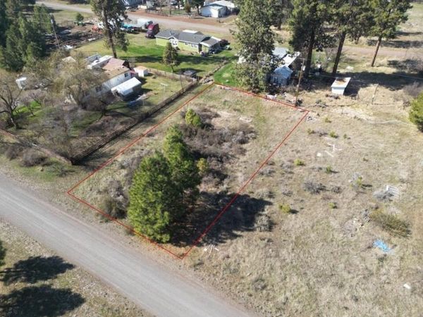 25 Deerfield Road, Chiloquin, OR 97624