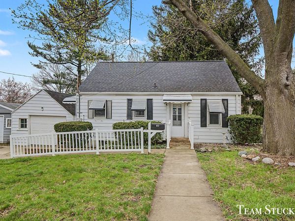 617 Vernon Avenue, Lansing, MI 48910