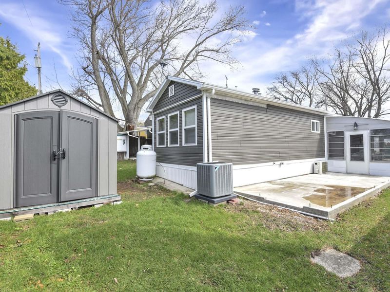 8696 E Bayshore Road, Unit Unit 2, Marblehead, OH 43440 Photo 8