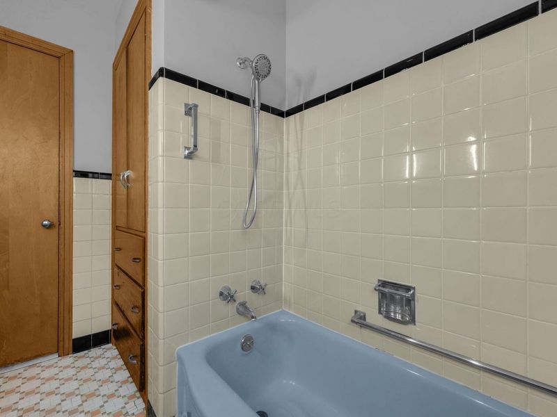 30 Demorest Road, Columbus, OH 43204 Photo 10