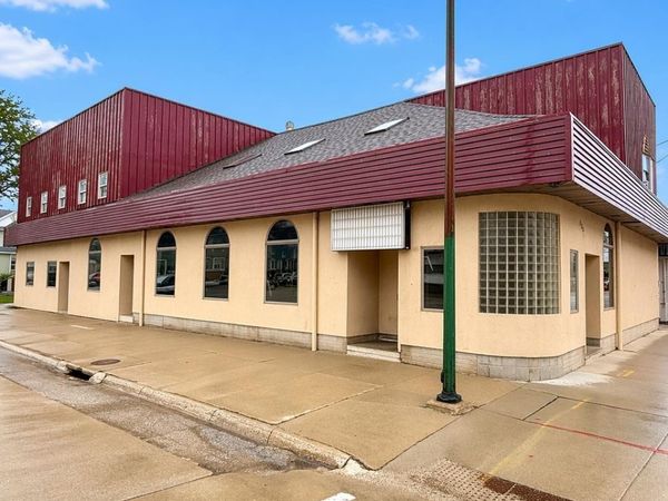 125 1st Street SE, Mason City, IA 50401