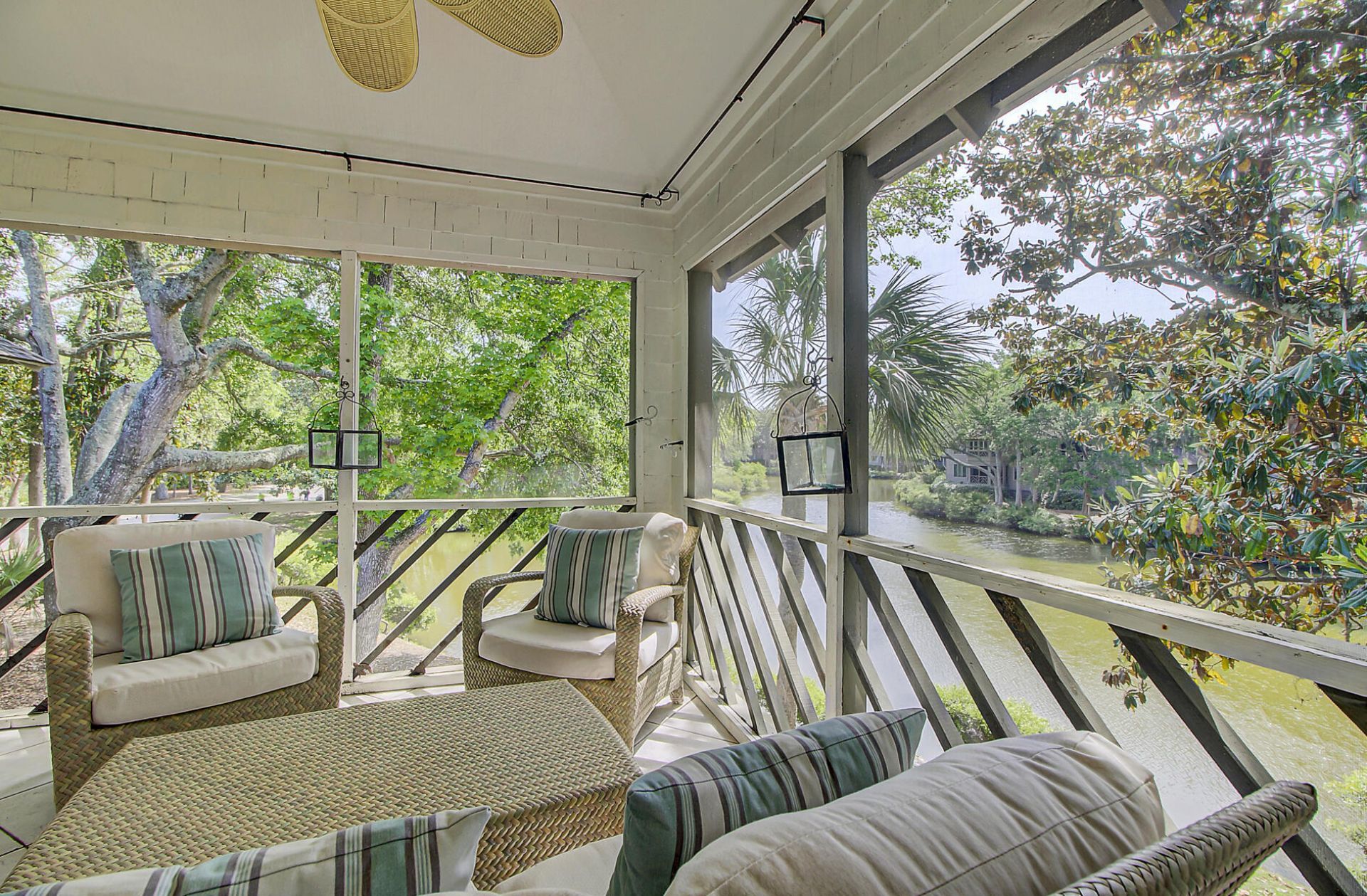 4758 Tennis Clb Lane Photo 14