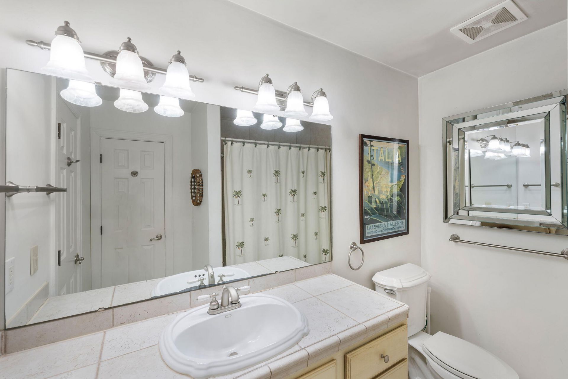 4758 Tennis Clb Lane Photo 9