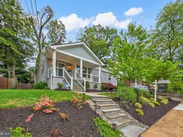 5917 9TH STREET N, ARLINGTON, VA 22205