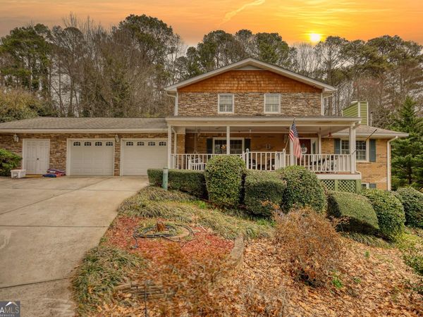 562 Cupelo Drive NW, Marietta, GA 30064