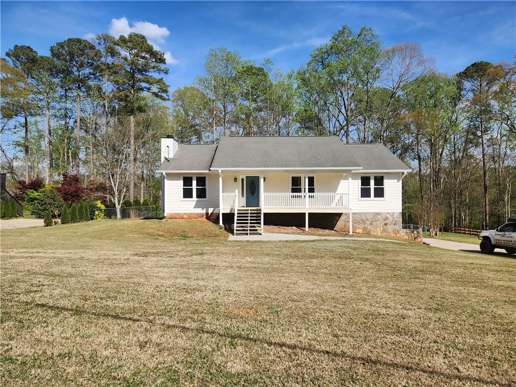 161 Village Court, Woodstock, GA 30188 Main Photo