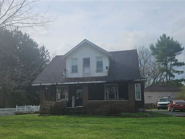 210 Ash Stop Rd, Evans City, PA 16033