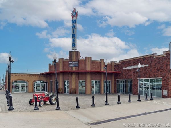 512 N Main Street , Bristow, OK 74010