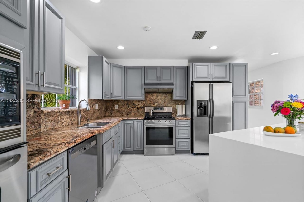 1900 Pizarro St, Coral Gables, FL 33134 Photo