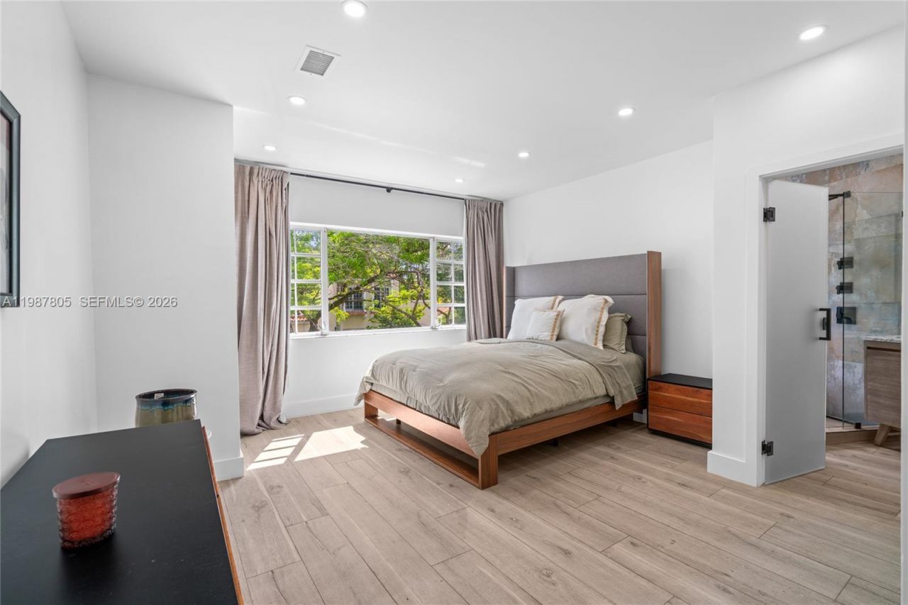 1900 Pizarro St, Coral Gables, FL 33134 Photo