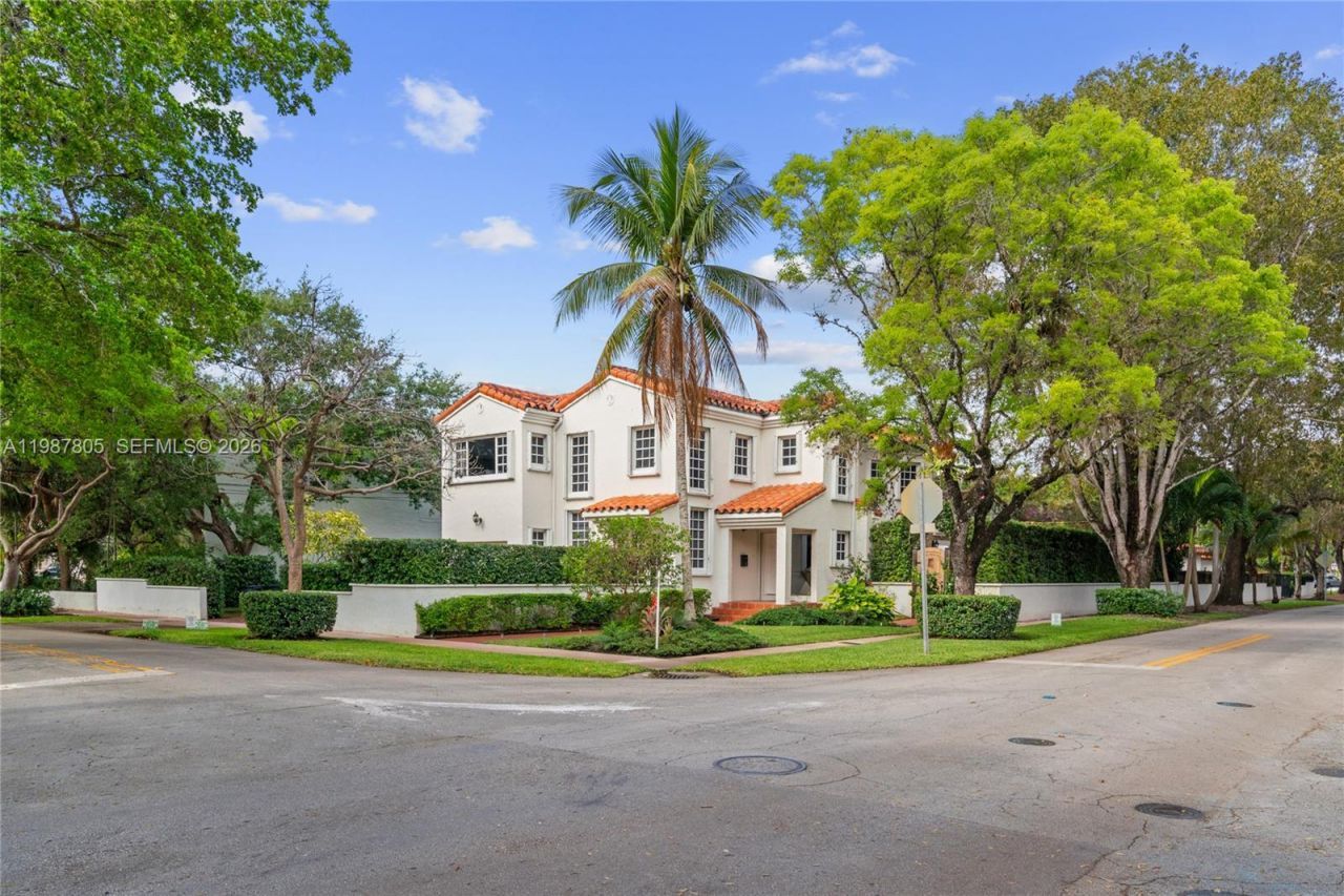 1900 Pizarro St, Coral Gables, FL 33134 Photo