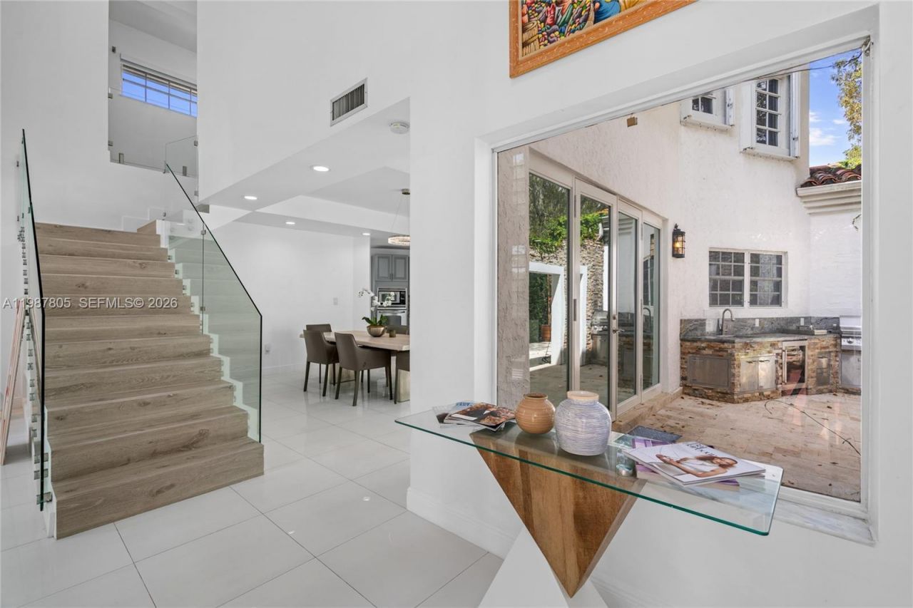 1900 Pizarro St, Coral Gables, FL 33134 Photo