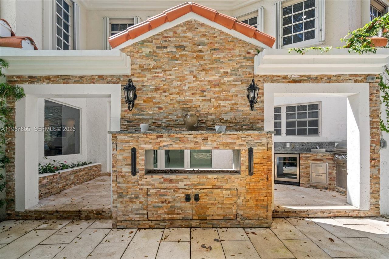 1900 Pizarro St, Coral Gables, FL 33134 Photo