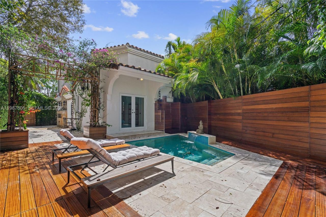 1900 Pizarro St, Coral Gables, FL 33134 Photo