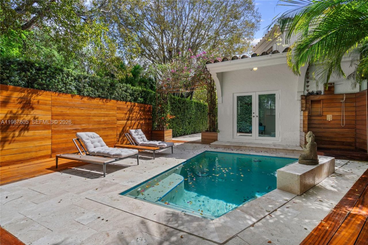 1900 Pizarro St, Coral Gables, FL 33134 Photo