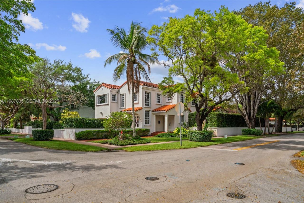 1900 Pizarro St, Coral Gables, FL 33134 Photo