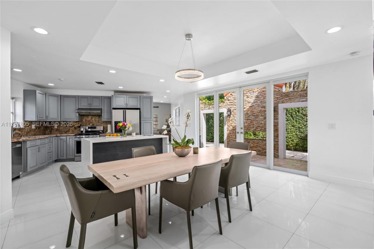 1900 Pizarro St, Coral Gables, FL 33134 Photo