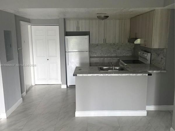3901 NW 9th Ave , Unit 2, Deerfield Beach, FL 33064
