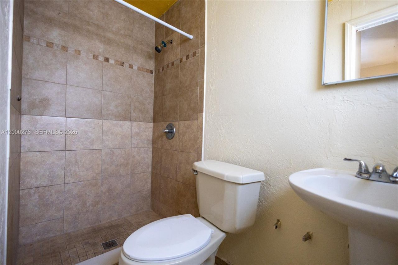 3551 SW 1st St, Fort Lauderdale, FL 33312 Photo