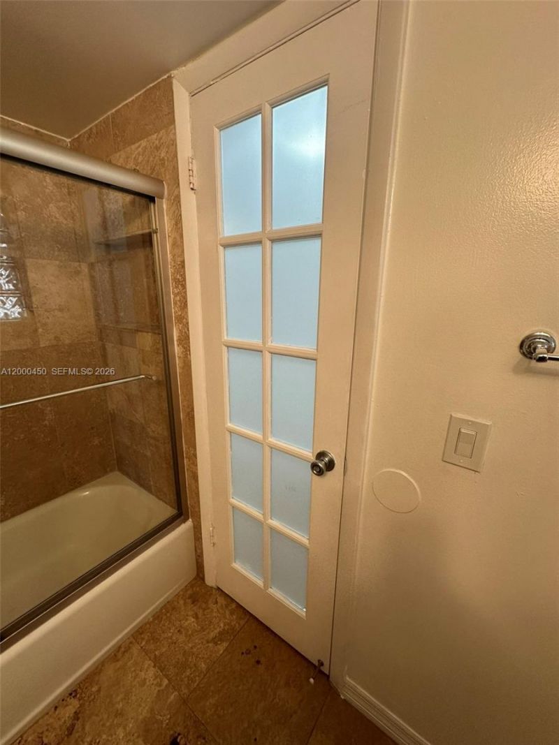 8675 NW 5th Ter, Unit 13-103, Miami, FL 33126 Photo