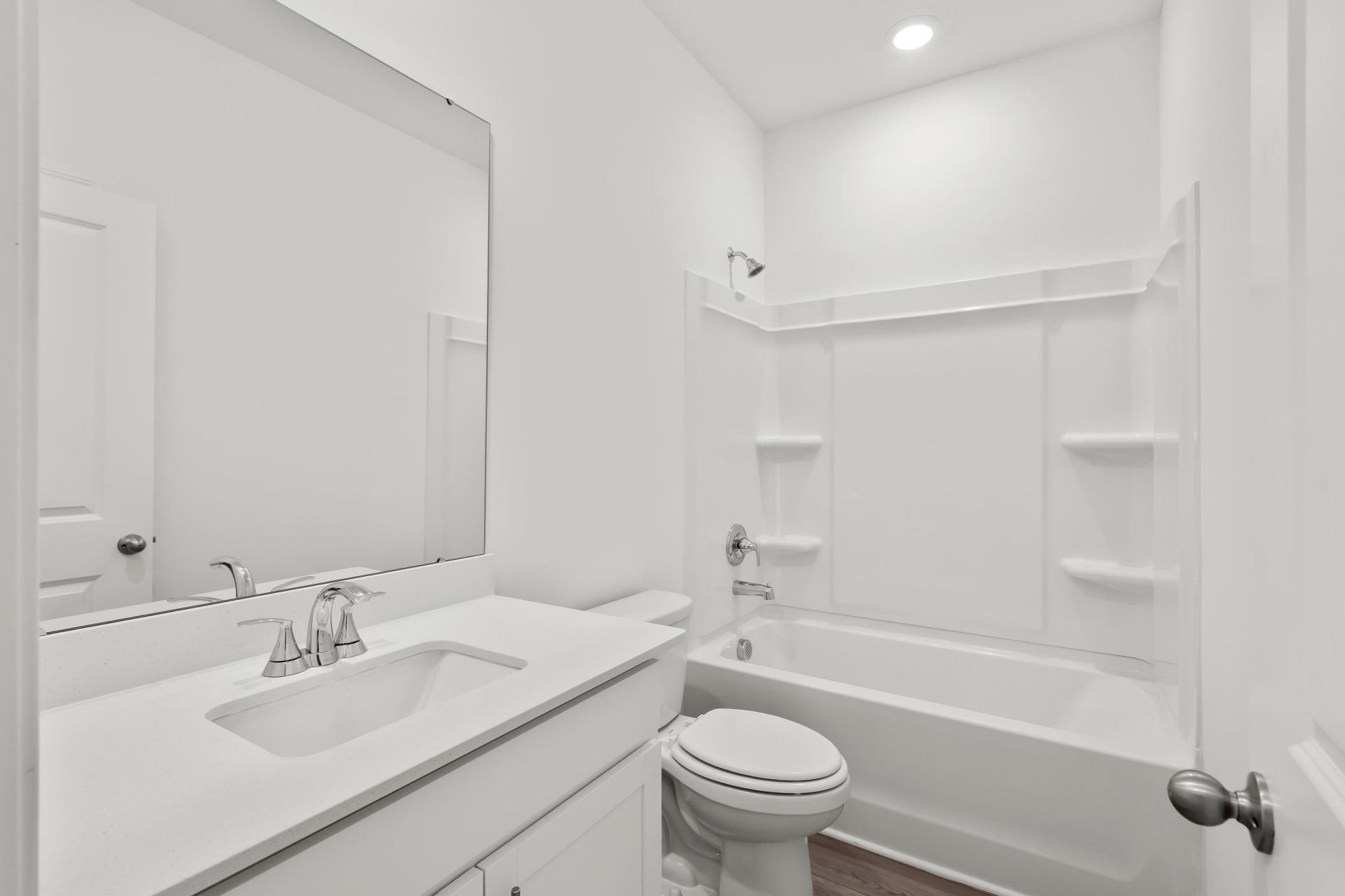 8200 Essence Dr. Photo 31