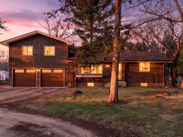 16320 Saint Marys Drive S, Saint Mary's Point, MN 55043