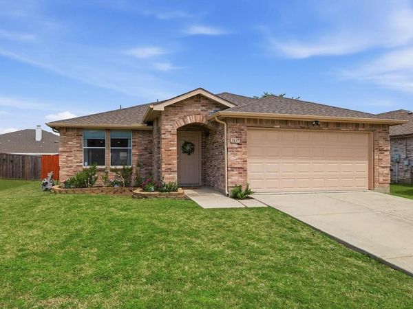 1637 Fieldstone Drive , Little Elm, TX 75068