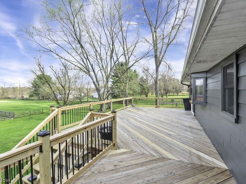 7545 Wadsworth Road, Medina, OH 44256 Photo 9