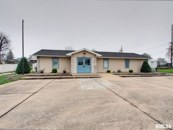 1706 N 16TH Street, Quincy, IL 62301